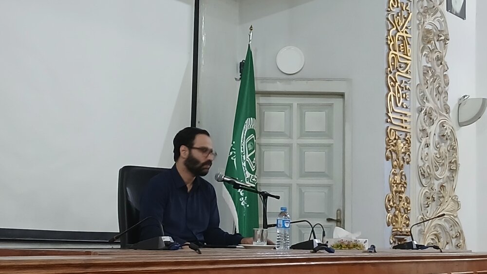 منشور روحانیت بدون شناخت تاریخی حوزه علمیه ناقص است