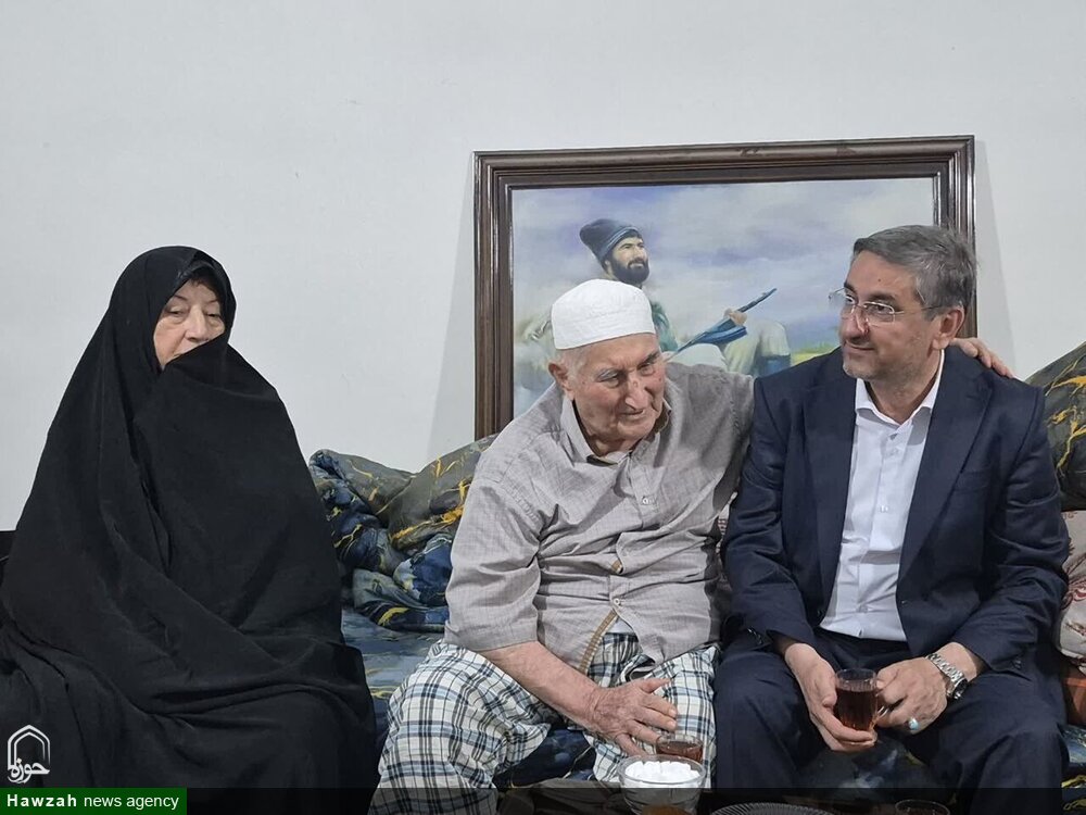 خانواده شهدا تجلی ایثار و وفاداری هستند