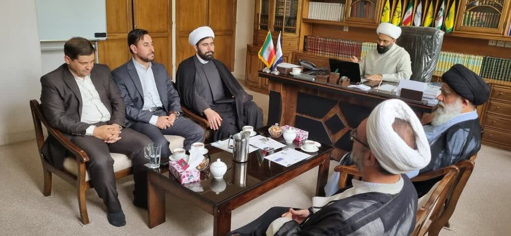 بازدید رئیس پژوهشگاه قوه قضاییه و نماینده دادگستری استان قم از مجتمع عالی تربیت مجتهد مدیر محمدیه