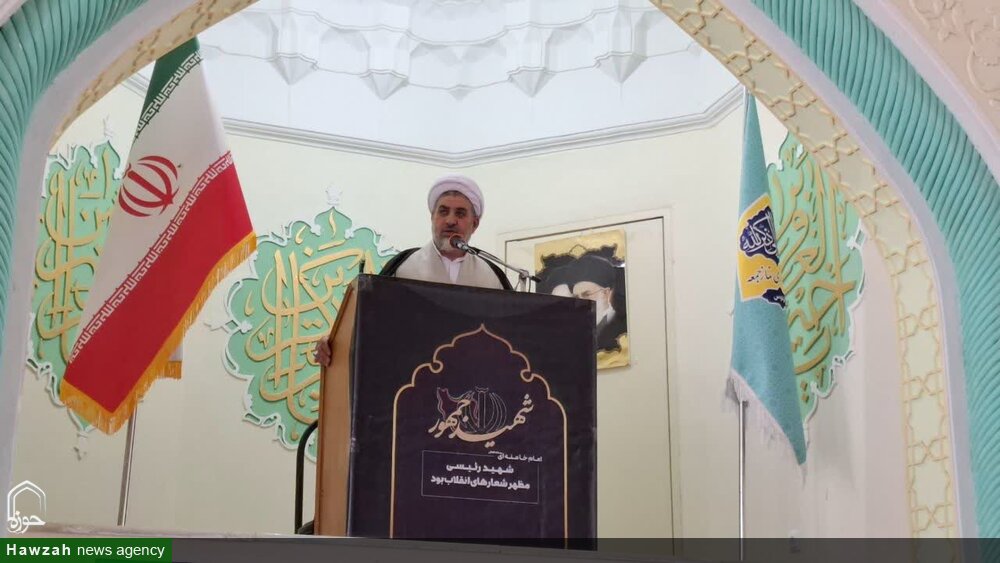 شهید رئیسی تمام‌ وجود خود را در راه اسلام فدا کرد