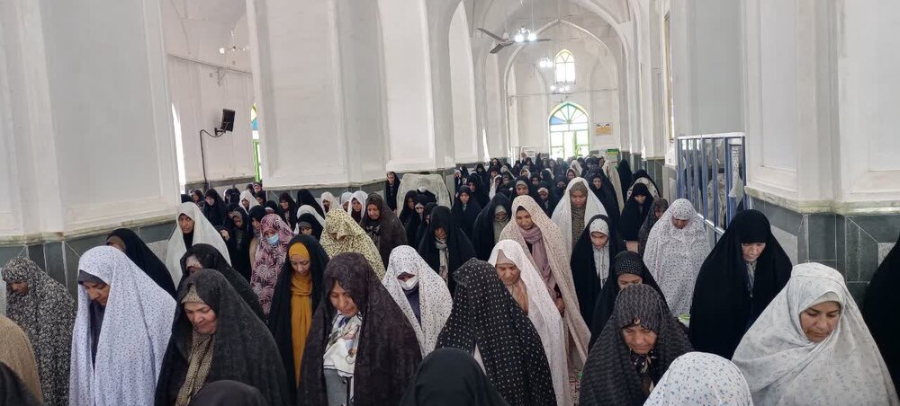 تصاویر/ اقامه نماز جمعه بردسیر