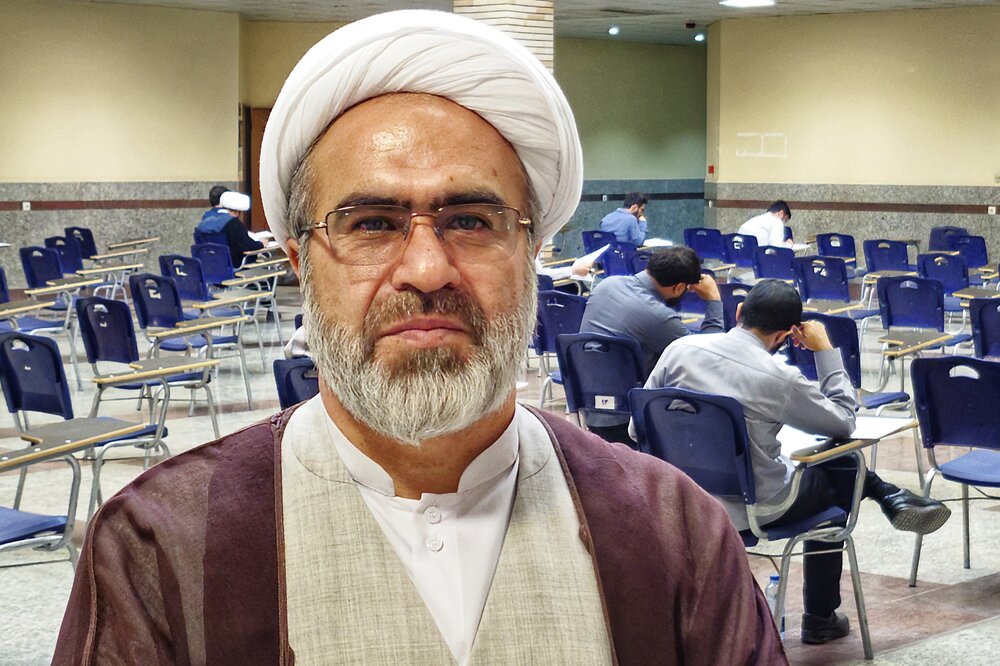 رقابت ۵۶۲ نفر در آزمون کارشناسی ارشد دانشگاه معارف اسلامی / نتایج نیمه خرداد اعلام می‌شود