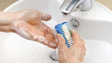 روایت‌هایی عجیب ولی واقعی از وسواس / چگونه بفهمیم دچار وسواس شده‌ایم؟