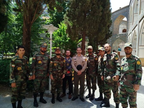 تصاویر|بازدید دانشجویان خلبانی و مهندسین پرواز از مدرسه علمیه امام صادق (ع) چهار باغ اصفهان