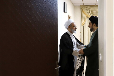 تصاویر/ دیدار رئیس مجلس علمای هند با آیت الله اعرافی