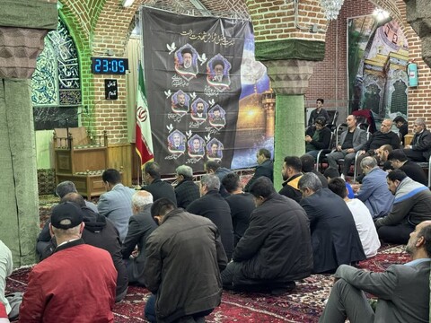 تصاویر/ مراسم بزرگداشت اولین سالگرد  شهدای خدمت در مسجد آیت الله شهیدی