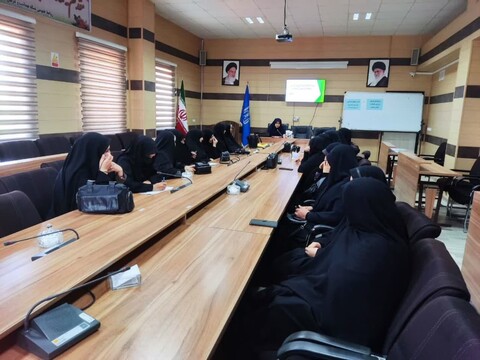 تصاویر/ دوره آموزشی کنشگری جوانی جمعیت و خانواده در شهرستان هشترود