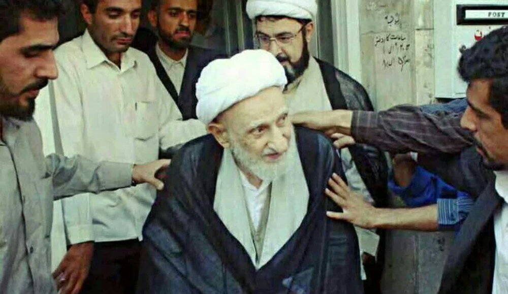 توصیه آیت‌الله العظمی بهجت به بی‌نمازها