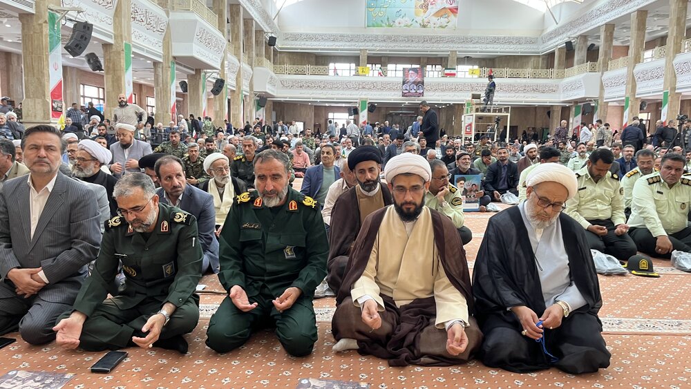 شهید رئیسی با خدمت صادقانه و مسئولیت پذیری امید را در دل مردم زنده کرد