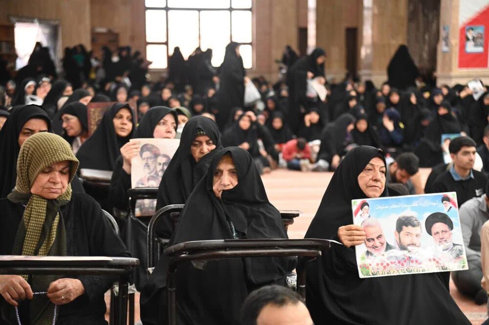 شهید رئیسی با خدمت صادقانه و مسئولیت پذیری امید را در دل مردم زنده کرد