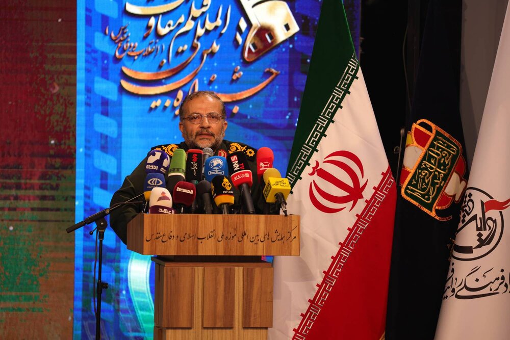 افتتاحیه جشنواره بینالمللی فیلم مقاومت/ سردار سلیمانی: سینمای مقاومت جبهه فرهنگی مقابله با صهیونیسم است