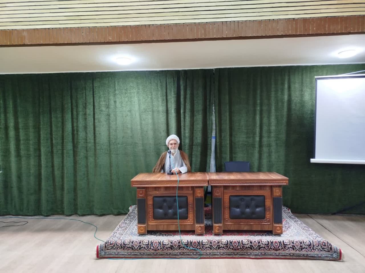 لزوم اهتمام جدی طلاب به تربیت نوجوانان+ عکس