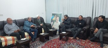 امام جمعه آران و بیدگل با خانواده شهید هاشمی دیدار کرد+ عکس