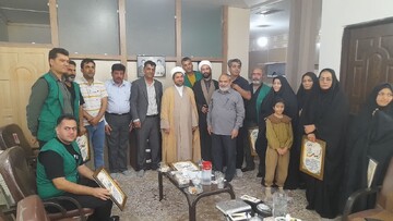 دیدار خادمین موکب حسینی (ع) روستای «سن سن» با امام جمعه منطقه مشکات + عکس