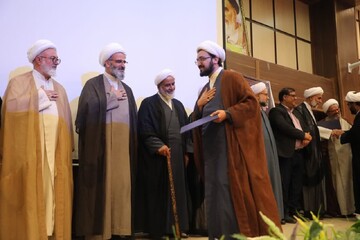 تصاویر/  آیین اختتامیه شانزدهمین جشنواره علامه حلّی سمنان