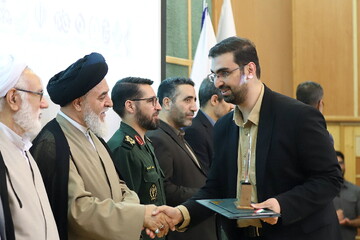 تصاویر/ برگزیدگان دهمین جشنواره رسانه ای ابوذر استان قم