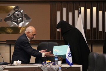 از اساتید مدرسه علمیه خواهران سیدالشهدا (ع) تجلیل شد+تصاویر