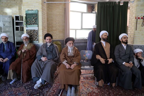 تصاویر / درس اخلاق ویژه طلاب حوزه علمیه همدان