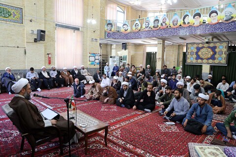 تصاویر / درس اخلاق ویژه طلاب حوزه علمیه همدان