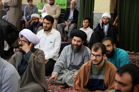 تصاویر / تقدیر از طلاب برتر مدرسه علمیه آیت الله آخوند(ره)