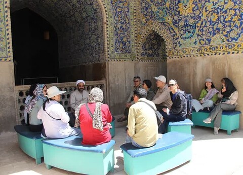 تصاویر|حضور گردشگران خارجی در مدرسه تخصصی گردشگری اسلامی ناصریه اصفهان