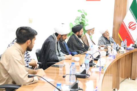 نشست گفتمانی دولت تراز ویژه سخنرانان و منبری های بیرجند