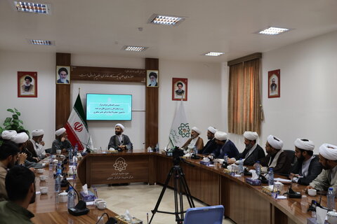 نشست گفتمانی دولت تراز ویژه سخنرانان و منبری های بیرجند