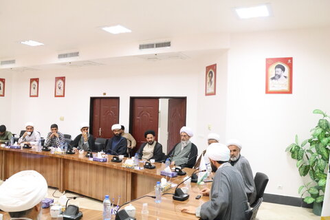 نشست گفتمانی دولت تراز ویژه سخنرانان و منبری های بیرجند