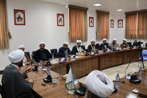 نشست گفتمانی دولت تراز ویژه سخنرانان و منبری های بیرجند