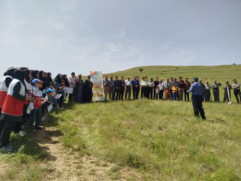 تصاویر/ کاشت نهال به همت مدرسه علمیه نقده