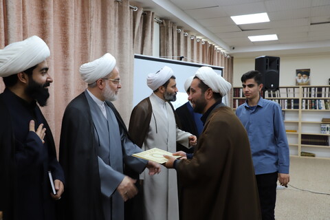 تصاویر /  تجلیل از برگزیدگان شانزدهمین دوره جشنواره علامه حلی(ره) در سنندج