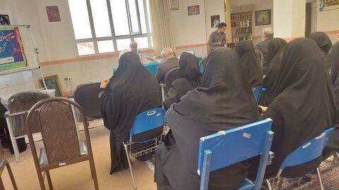 تصاویر/ نشست مدیران حوزوی نقده با مدیران آموزش و پرورش در جهت جذب حوزه های علمیه خواهران