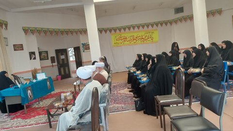 تصاویر/ نشست مدیران حوزوی نقده با مدیران آموزش و پرورش در جهت جذب حوزه های علمیه خواهران