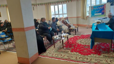 تصاویر/ نشست مدیران حوزوی نقده با مدیران آموزش و پرورش در جهت جذب حوزه های علمیه خواهران