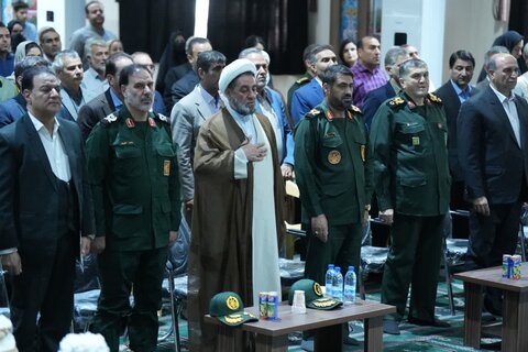 تصاویر آیین اهدای هزار سری جهیزیه و ۶۸ ویلچر برقی به مددجویان لرستانی