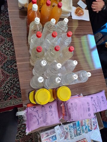 نمایشگاه مشاغل خانگی به همت مدرسه علمیه خواهران سلماس