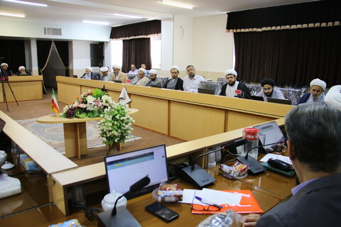 تصاویر|نشست ترویجی با موضوع چگونگی تولید و توزیع علوم انسانی – اسلامی در عرصه جهانی