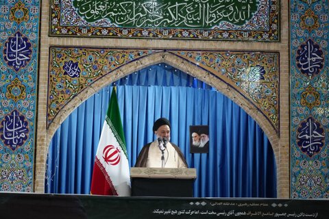 تصاویر مراسم اولین سالگرد شهادت رئیس جمهور شهید و شهدای خدمت در مصلای الغدیر خرم‌آباد