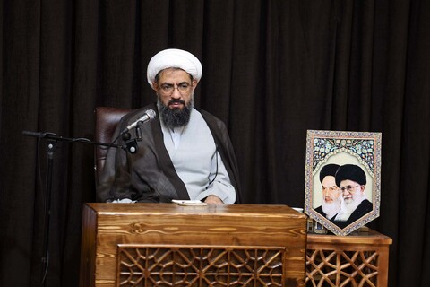 تصاویر / تقدیر از مبلغین خواهر و برادر طرح امین استان همدان