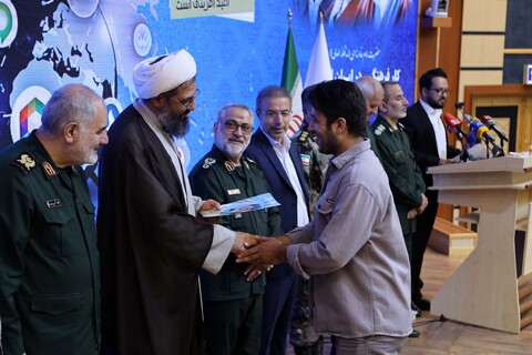 تصاویر / دومین همایش مدار امید؛ ویژه روز جهانی ارتباطات و روابط عمومی در همدان