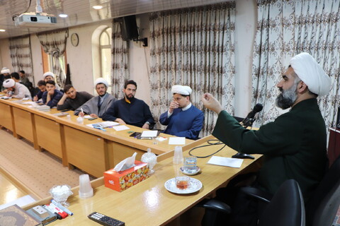 تصاویر / دوره شبهه شناسی و پاسخ گویی در حوزه علمیه بناب