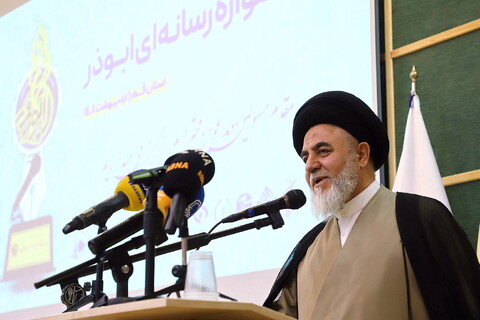 تصاویر /آیین اختتامیه دهمین جشنواره رسانه ای ابوذر استان قم