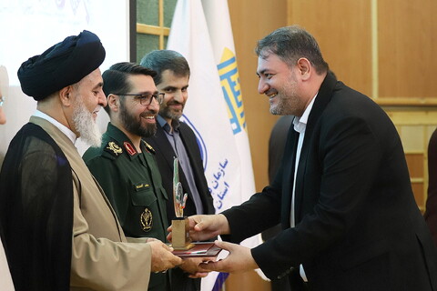 تصاویر/ برگزیدگان دهمین جشنواره رسانه ای ابوذر استان قم