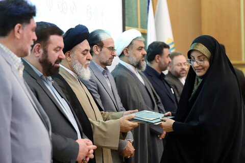 تصاویر/ برگزیدگان دهمین جشنواره رسانه ای ابوذر استان قم