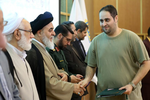 تصاویر/ برگزیدگان دهمین جشنواره رسانه ای ابوذر استان قم