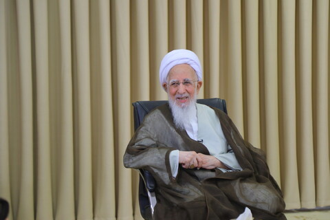 تصاویر / دیدار نماینده تام الاختیار آیت الله العظمی سیستانی در ایران با آیت الله العظمی جوادی آملی