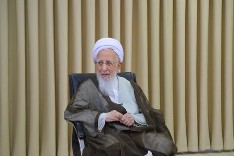 تصاویر / دیدار نماینده تام الاختیار آیت الله العظمی سیستانی در ایران با آیت الله العظمی جوادی آملی