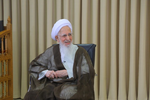 تصاویر / دیدار نماینده تام الاختیار آیت الله العظمی سیستانی در ایران با آیت الله العظمی جوادی آملی