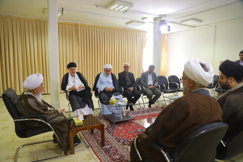 تصاویر / دیدار نماینده تام الاختیار آیت الله العظمی سیستانی در ایران با آیت الله العظمی جوادی آملی