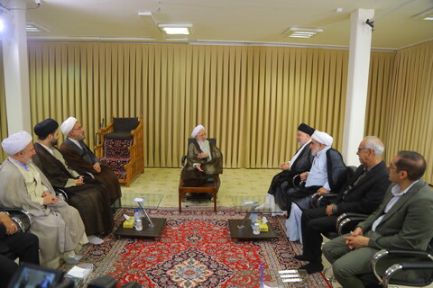 تصاویر / دیدار نماینده تام الاختیار آیت الله العظمی سیستانی در ایران با آیت الله العظمی جوادی آملی